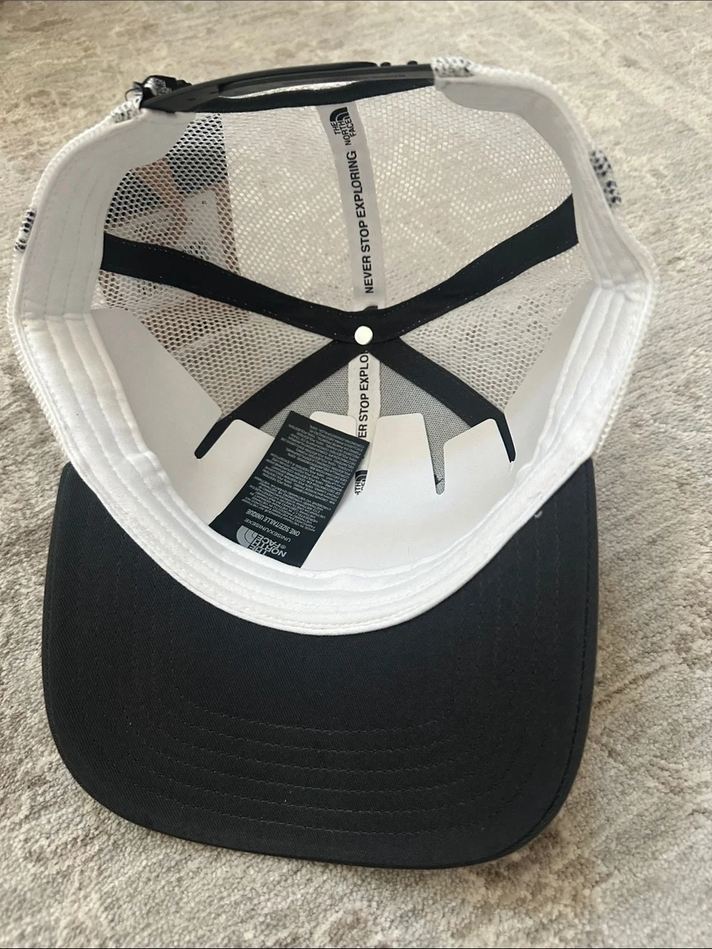 The North Face Mudder Trucker Hat White/Asphalt. Bear/Sun/Mountain. NWT’s
